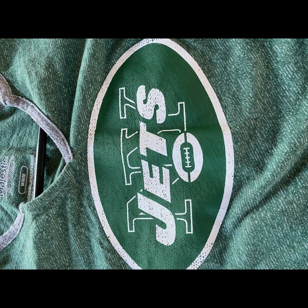 Woman’s Majestic New York JETS distressed jersey.  Sz Medium. EUC. 🏈🏈 - Picture 7 of 11